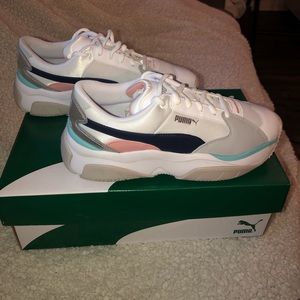 Pumas Woman’s Casual Shoe